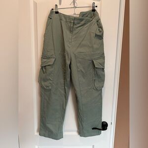 Sweaty Betty Utility Cargo Trousers | Size M (US 8) | Sage Green